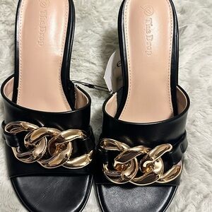 Zena’s Buckle Heel Sandal